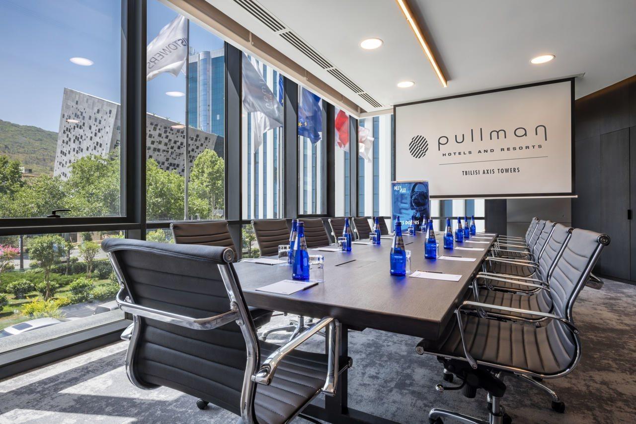 Pullman Tbilisi Axis Towers Hotel Exterior photo Meeting room
